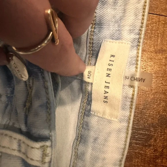 Risen Jeans - Picture 3 of 6